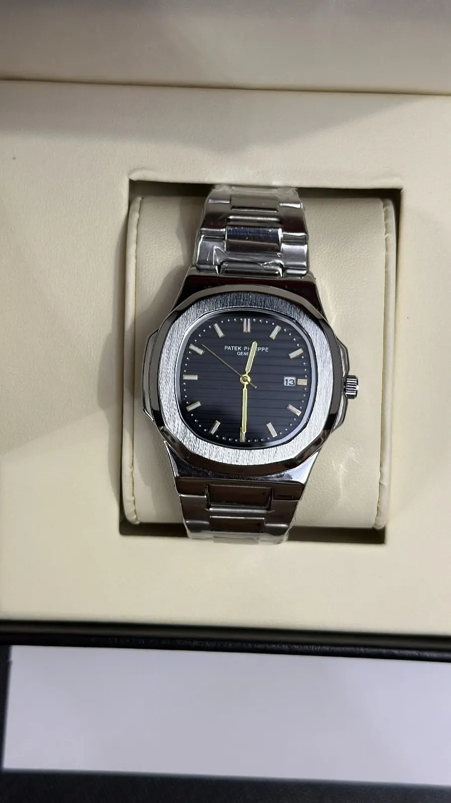 Patek Philippe Nautilus BlackDial — şəkil 2